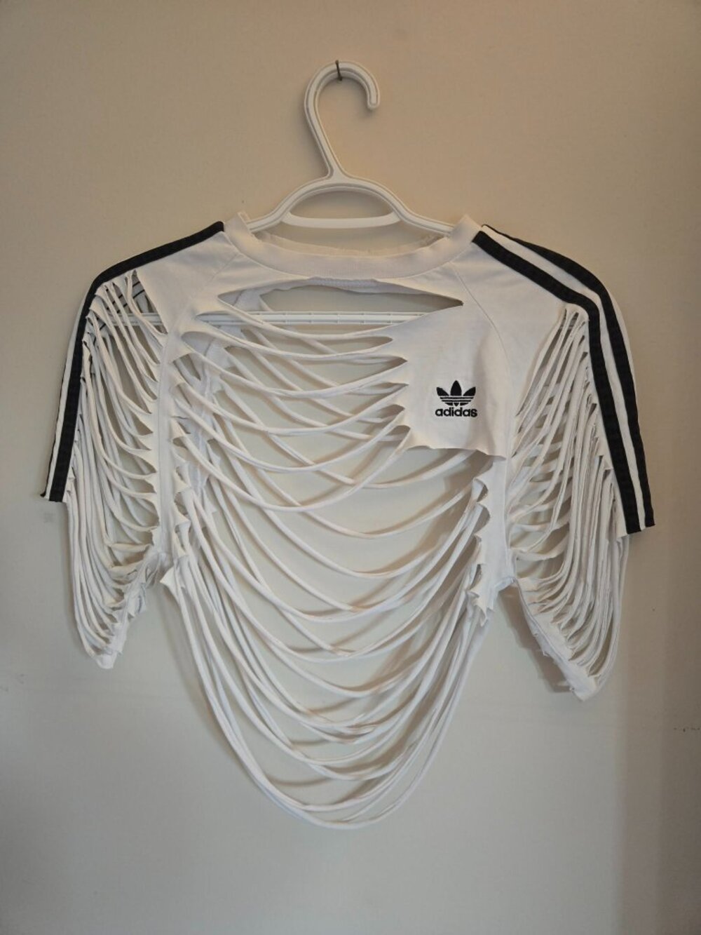Adidas Trefoil Cut-Out String T-Shirt – M